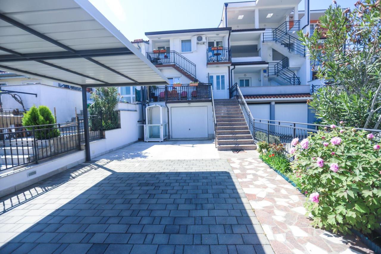 Apartment Ivica Poreč Exterior foto